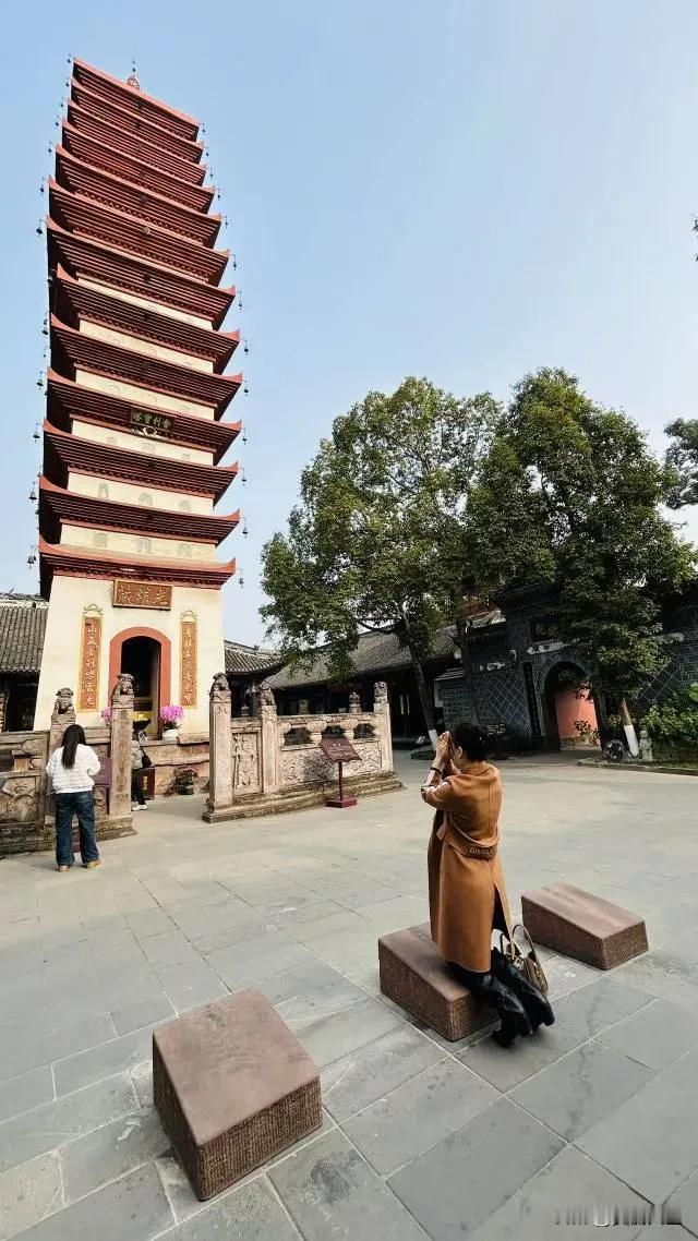 中国的比萨斜塔徐悲鸿的画，不虚此行