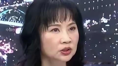 刷到陈凤馨的发言我愣了半天，她说：“全世界都可以欺负台湾，但只要大陆出面阻止，你