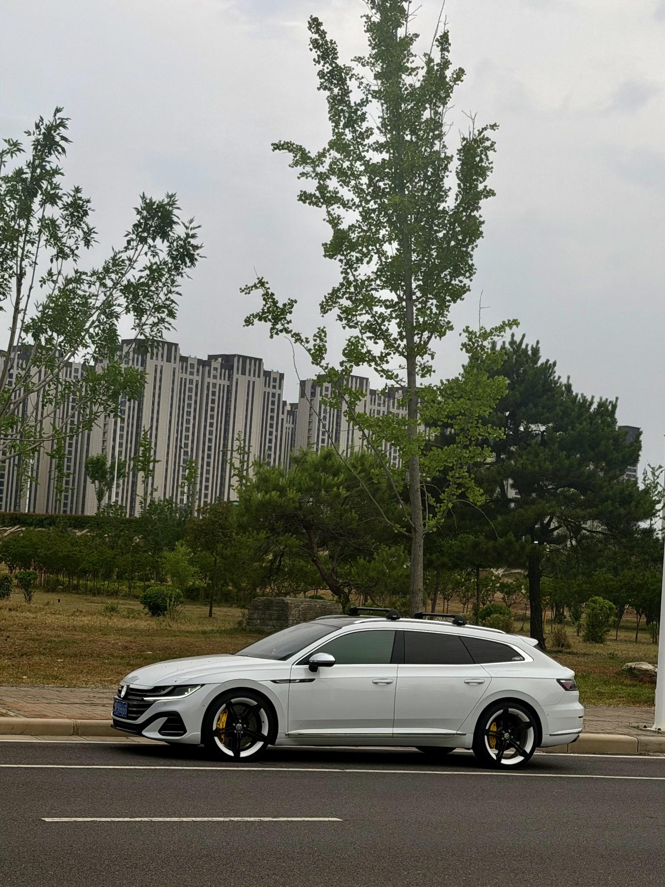 大众CC旅行版。有些车子你买回来才会发现 它已经是同级别里最好看的了
