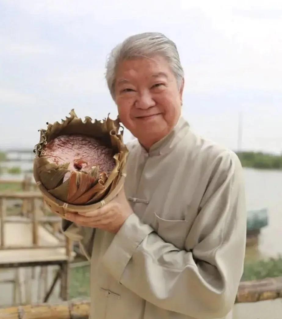 香港四大才子之一，蔡澜走了。73岁和84岁果然是一个节点！他不是生病，