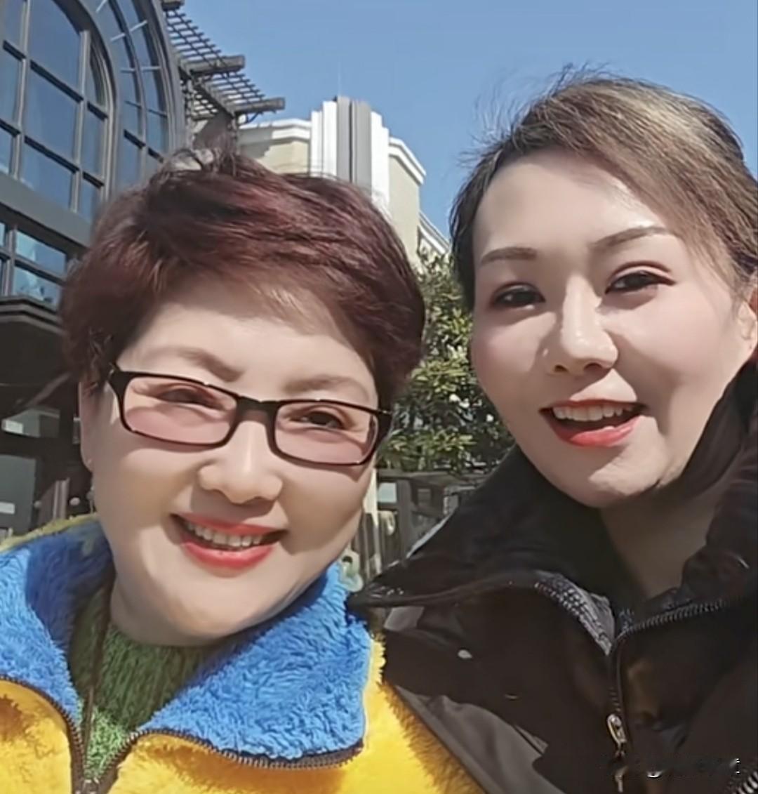 上海滑稽戏演员顾竹君说“自从外甥女陈思清谈恋爱后就不再和自己逛街了，因此她非常难