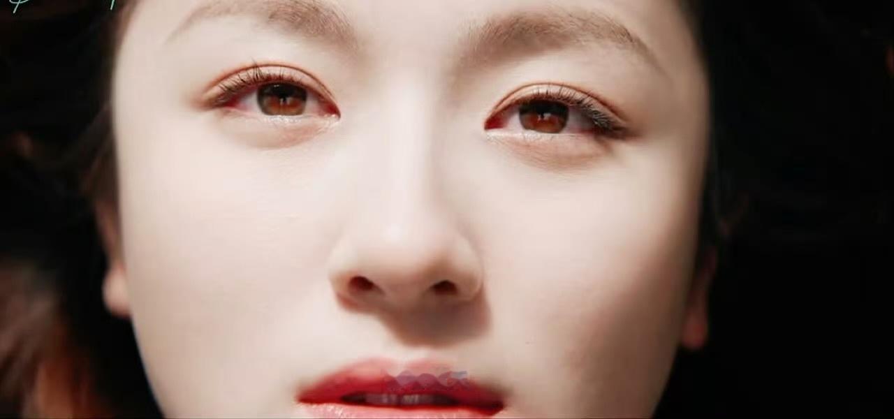 李兰迪夏孜怼脸镜头好美！真的是美貌攻击！