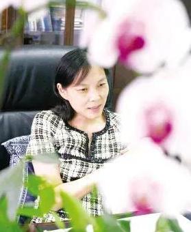 杜建英这下乐坏了宗馥莉奶奶也支持她王树珍老太太这话说得微妙一句