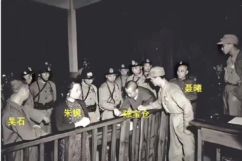 《沉默的荣耀》结局那幕太戳人，但我知道，那是编剧给观众的温柔“谎言”。剧里