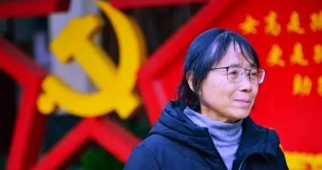 张桂梅：用爱点亮希望的教育燃灯者