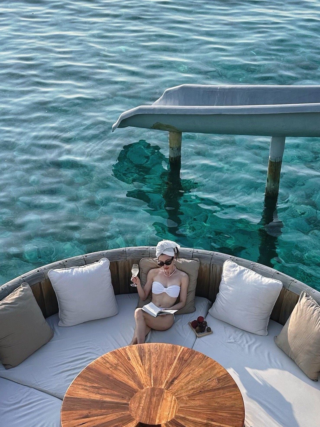 钟楚曦在马尔代夫美美出片🤳钟楚曦