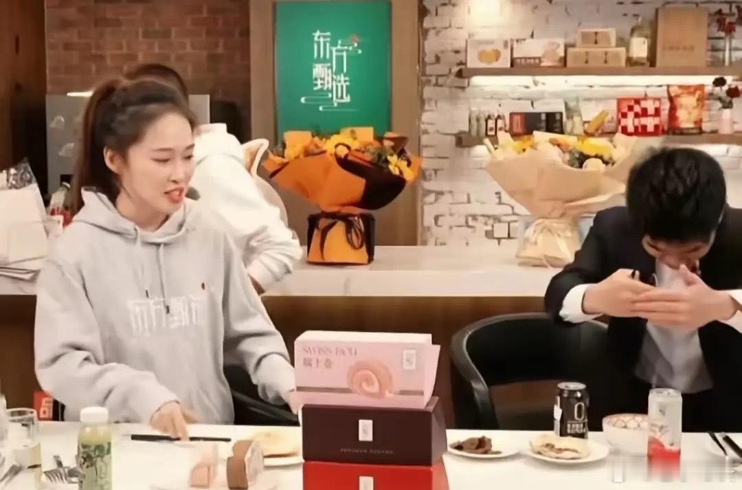 曾经的东方一姐YOYO，在董宇辉走后真的大不如前了。以前董宇辉说书，YOYO插科