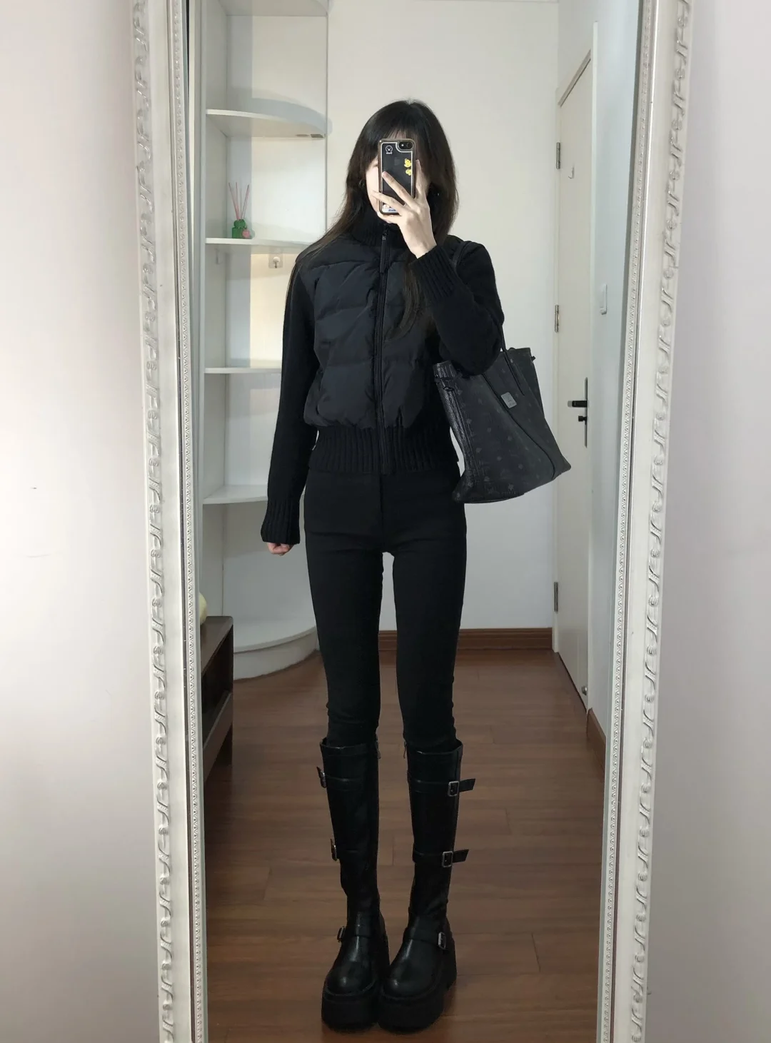 今年第一件黑色羽绒服