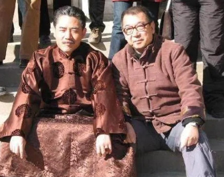 有一次，田歌问陈宝国：你拍了那么多戏，我们都觉得你特有钱，找你借钱，你借不借啊？