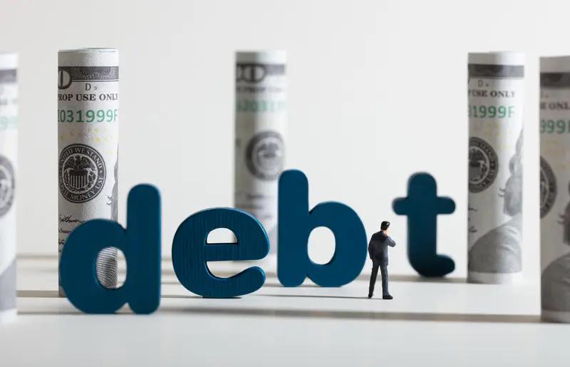 负债上岸真不是件容易事，但掌握方法也能慢慢脱离苦海。首先得清楚自己的债务，把所