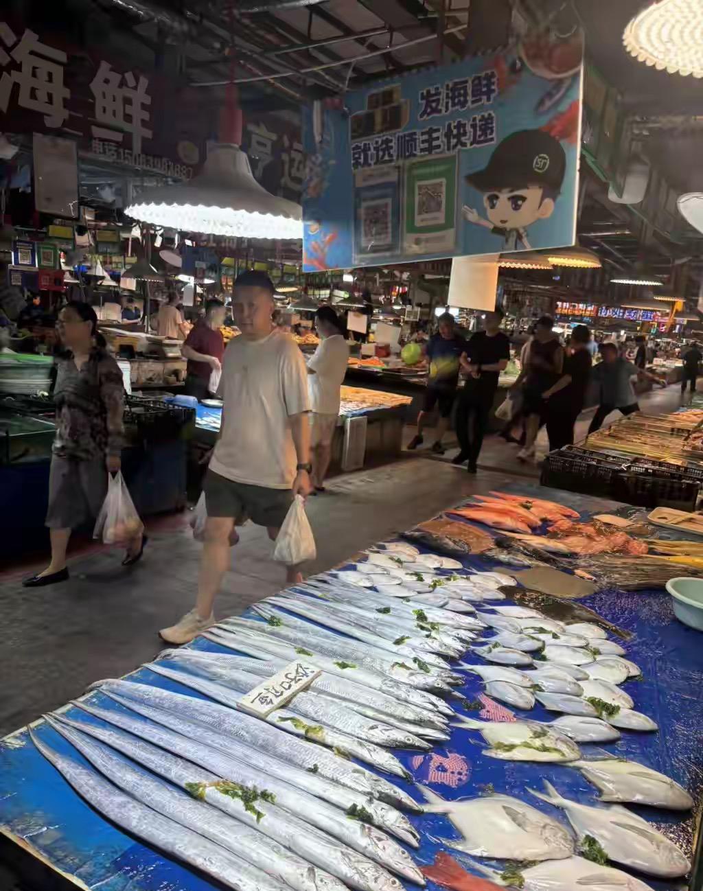 我和我妯娌都属于高嫁，我俩都非常幸福满足，我老公两兄弟都是非常有教养，学历高，家