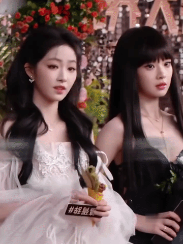 把女明星夹杂在短剧演员中间，才知道女明星有多惊艳，长剧和短剧演员完全不是一回事！