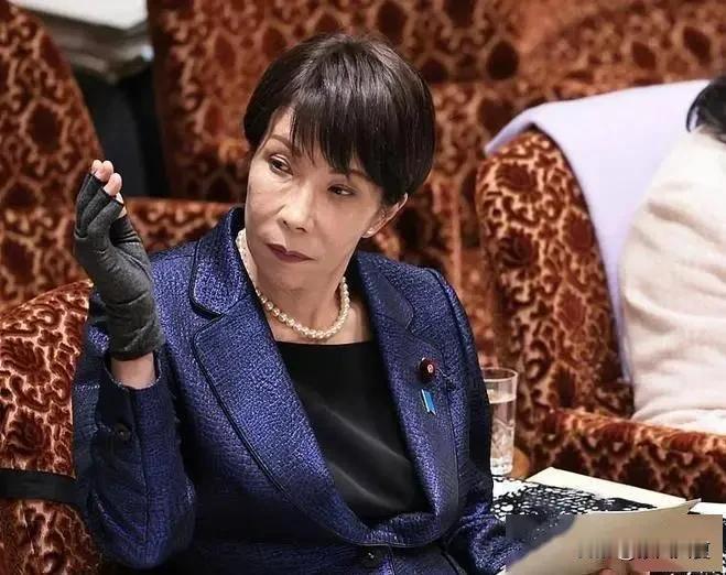 7月起我国的新规就开始生效了，直接拿捏日本，未经批准不得飞越我国领空。从20