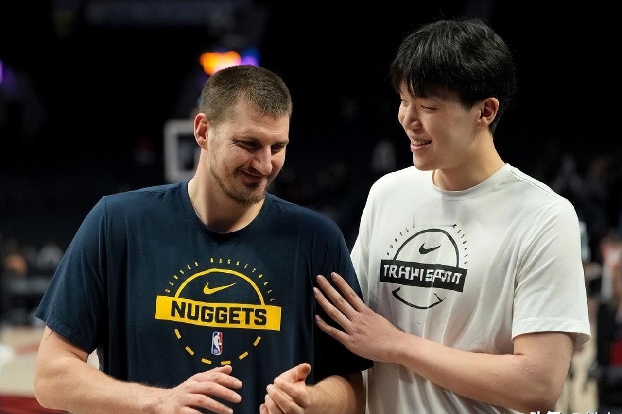 看看杨瀚森的罚球，你就知道他最近用了多少功。间歇期正逢中国过大年，很多人都在