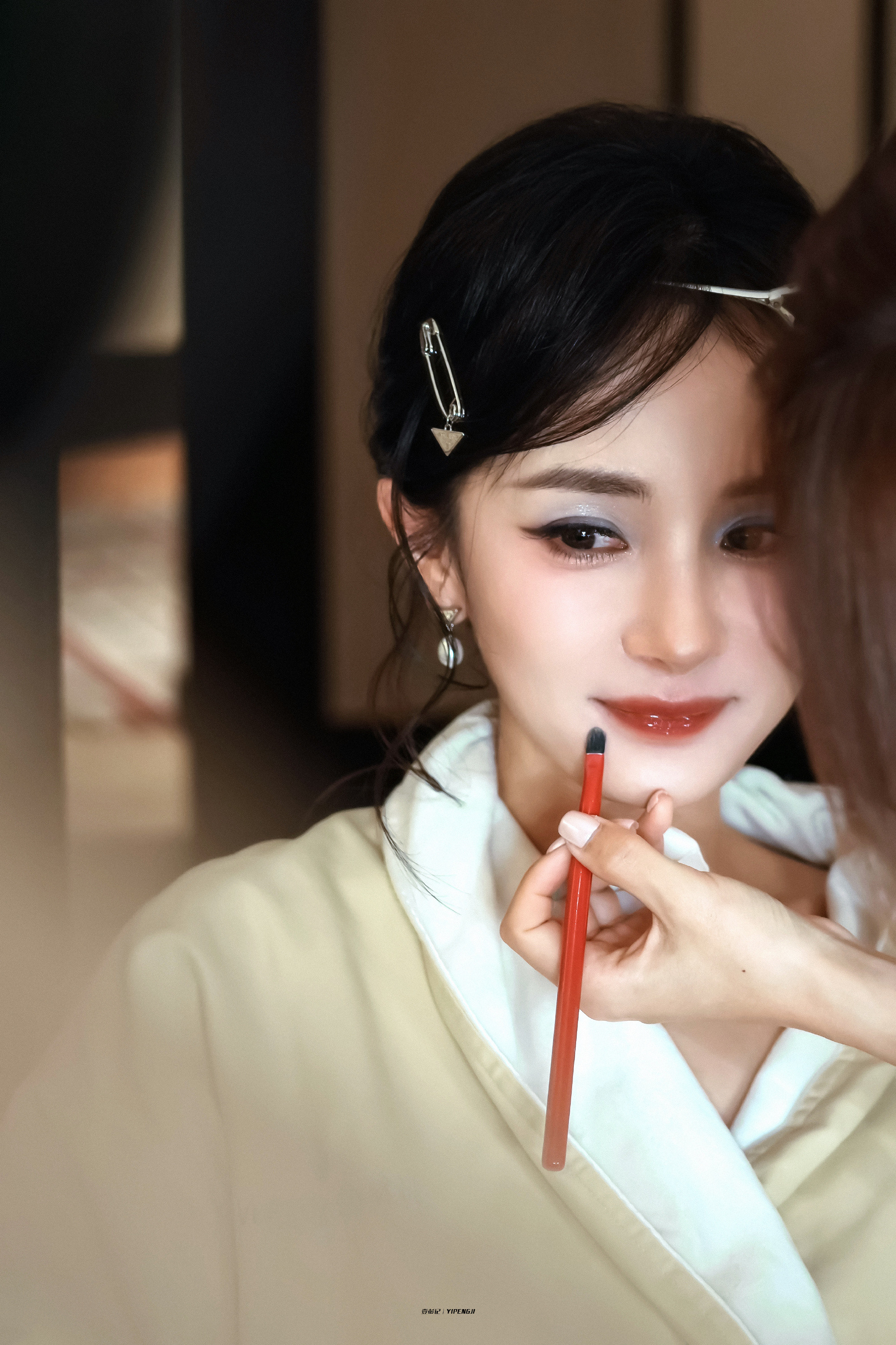 杨幂骗了全网杨幂prada品牌代言人杨幂短发出圈我女一直以来都比较抽象，让大