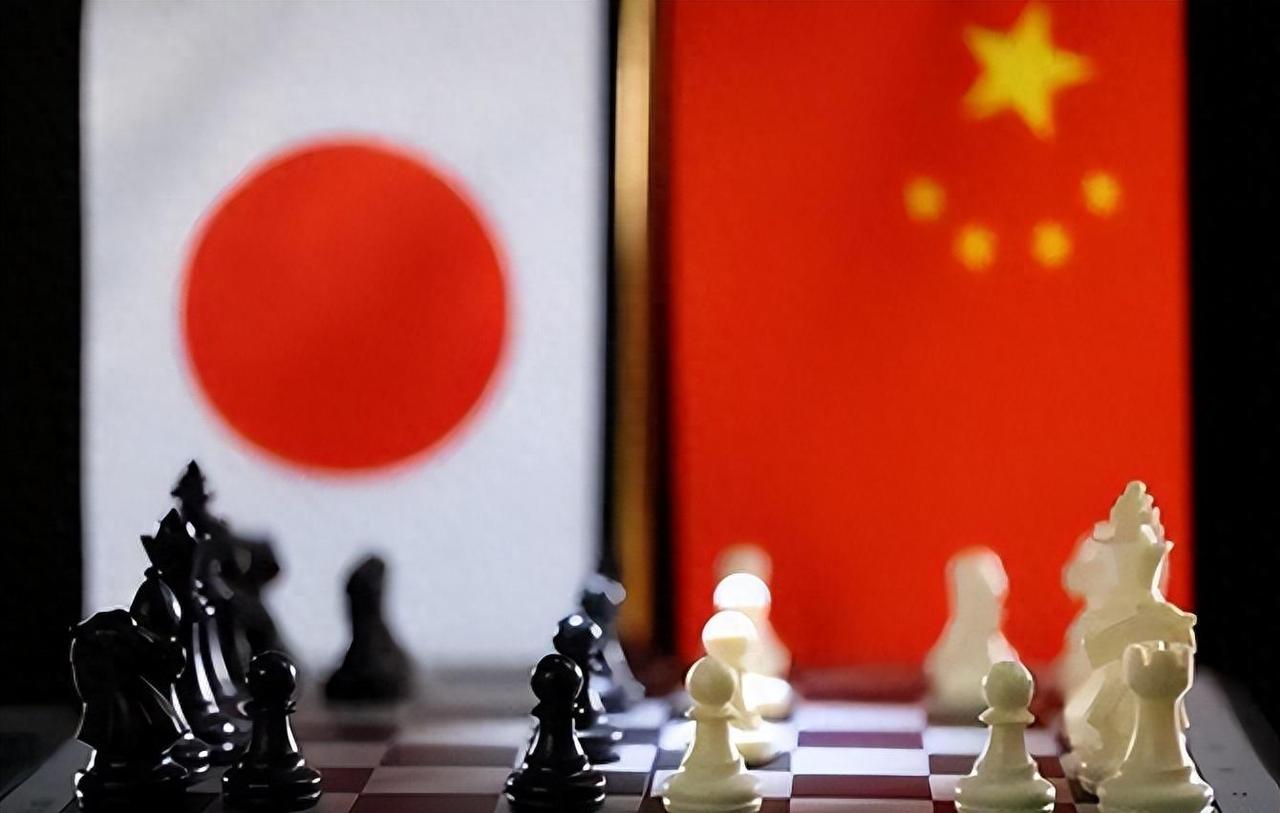 日本曾叫嚣称：当初签 署日本投降书的是“中华民国”，而不是现如今的中国！按日本这