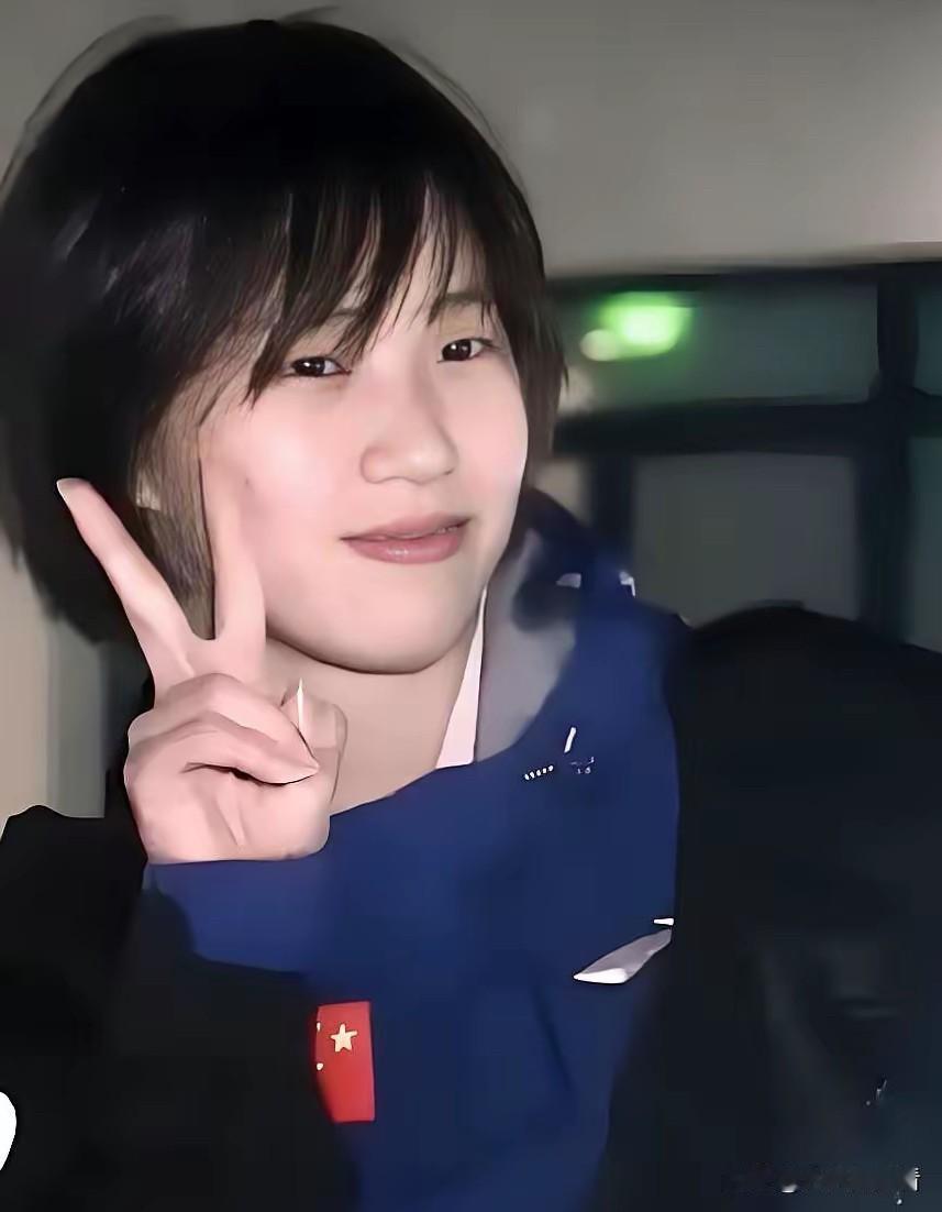 不得不说陈芋汐是一个内心藏不住事的人如果能够拿到好成绩那真的是高兴之情溢于