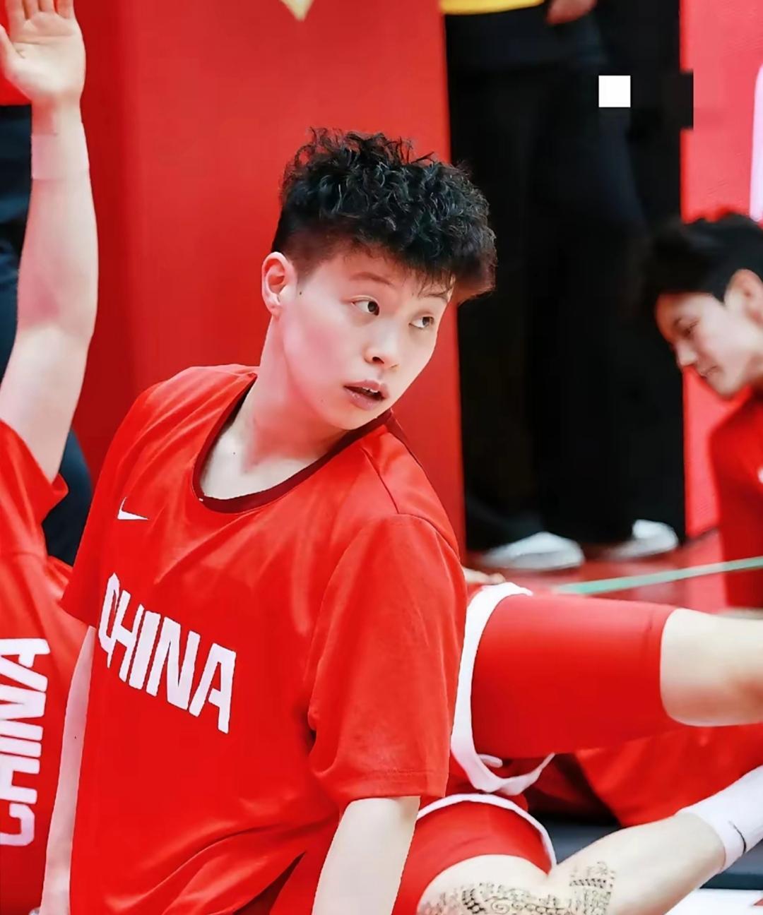 宫鲁鸣最害怕的事情还是来了，不是张子宇差点受伤，也不是罚球命中率低，而是首