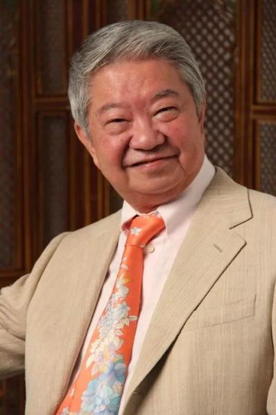 83岁的香港才子蔡澜语出惊人，他说道：“人到晚年，躺在床上才想明白，拖垮身体最快