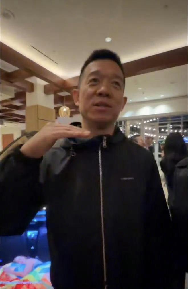 法拉第未来（FaradayFuture,FF）在CES办了两场发布会，发布了