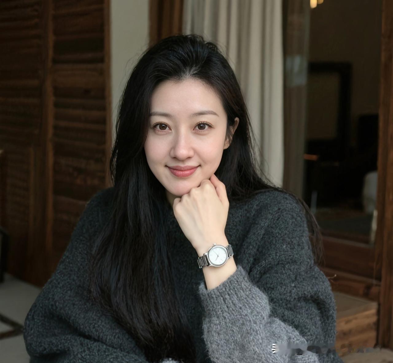 听我的，找个成熟的伴侣，他格局大，懂人情世故，能帮你拿主意，给你安全感