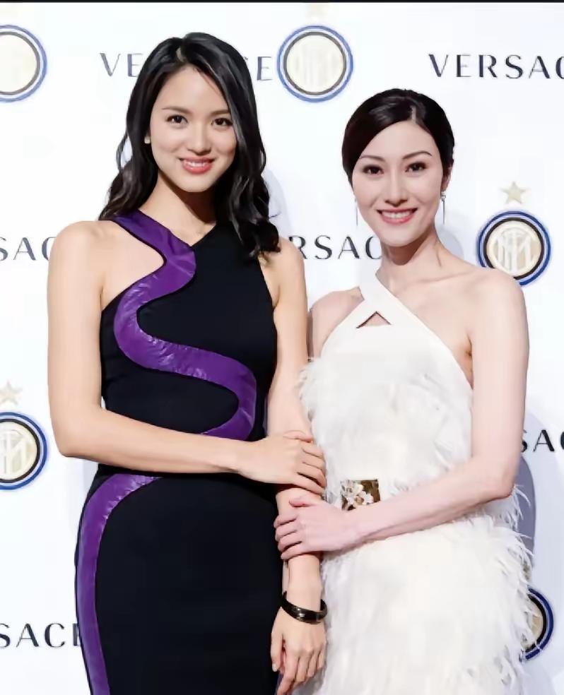 在你眼里，这两个顶级美女谁更美？一个是地区级的美女，一个是世界级的美女，可能大家