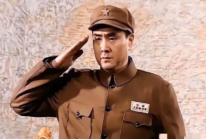 《亮剑》里那个吃棒子面喝小米粥的铁血丁伟，68岁的王全有前脚刚晒出全家飞新西兰的