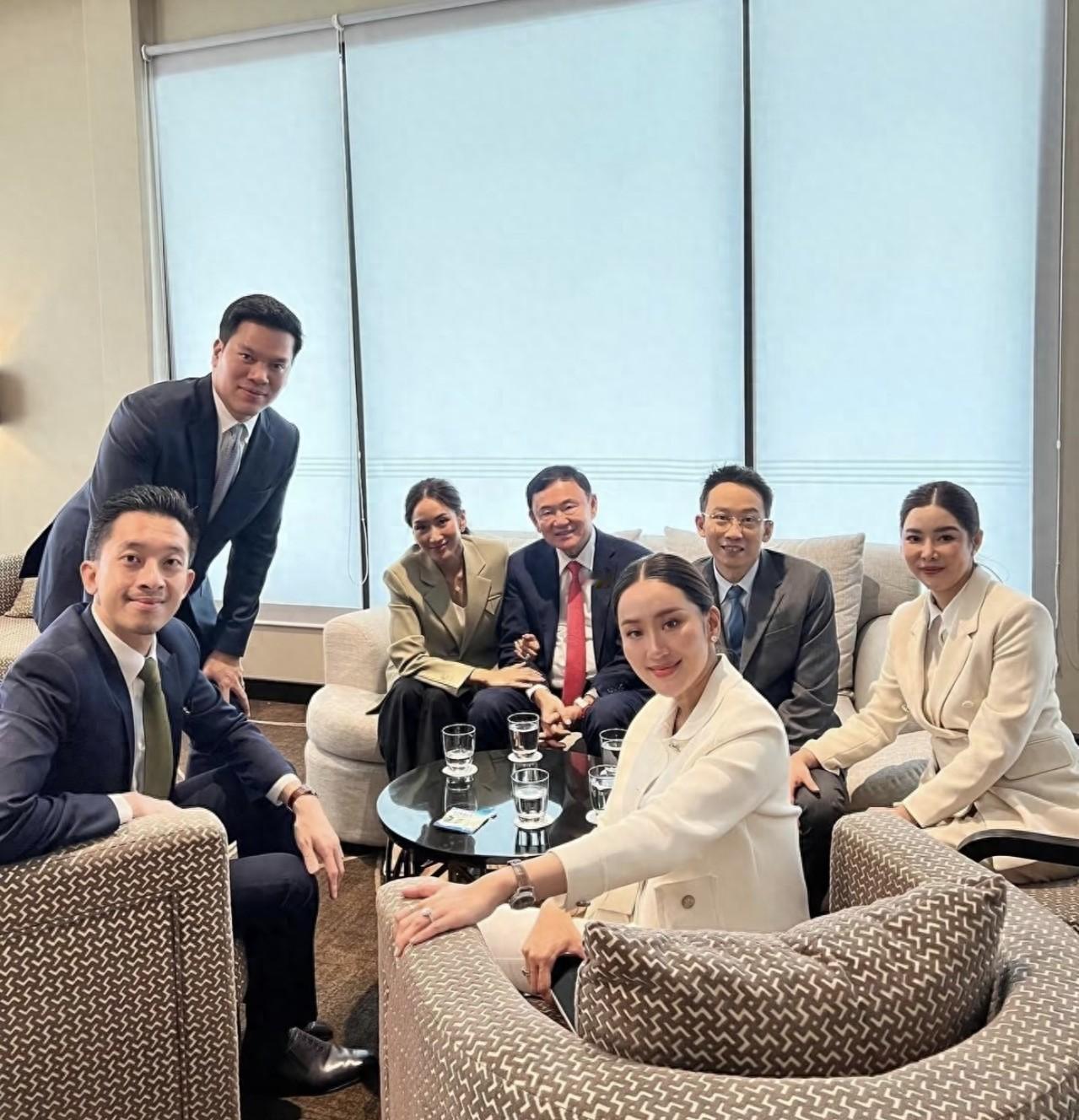 看来他信家族真要“落寞”了！21亿美元身家在泰国只能排第11，现如今的首富是红牛