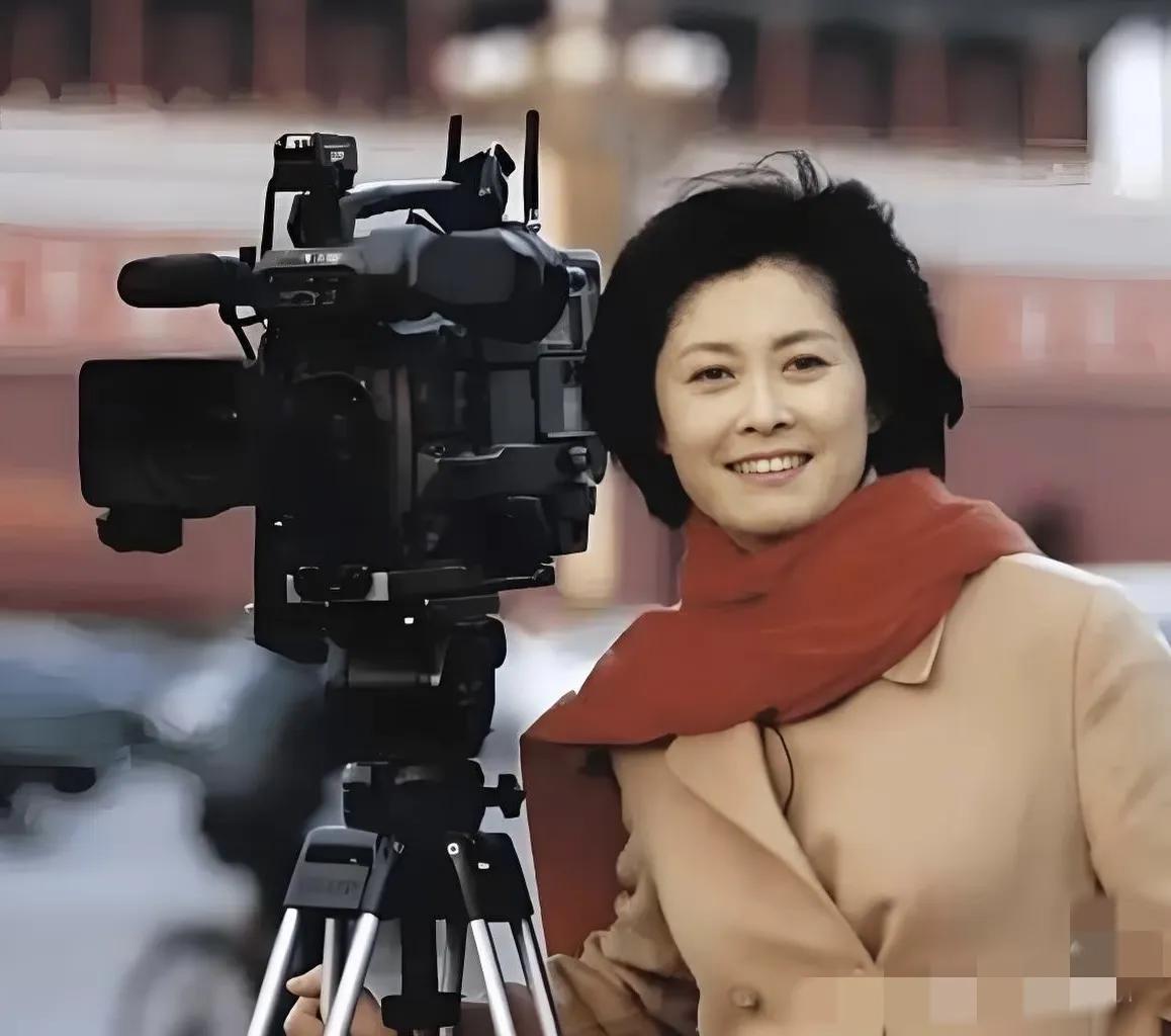 我问我做医生的舅舅：敬一丹的状态一直都挺好的，为什么会突发脑溢血？我舅说了一
