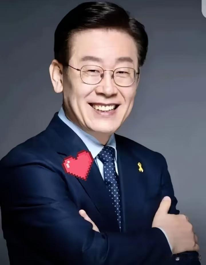 就在刚刚韩国传出新消息美国不让韩国以现金的方式提供贸易协议中承诺的3500