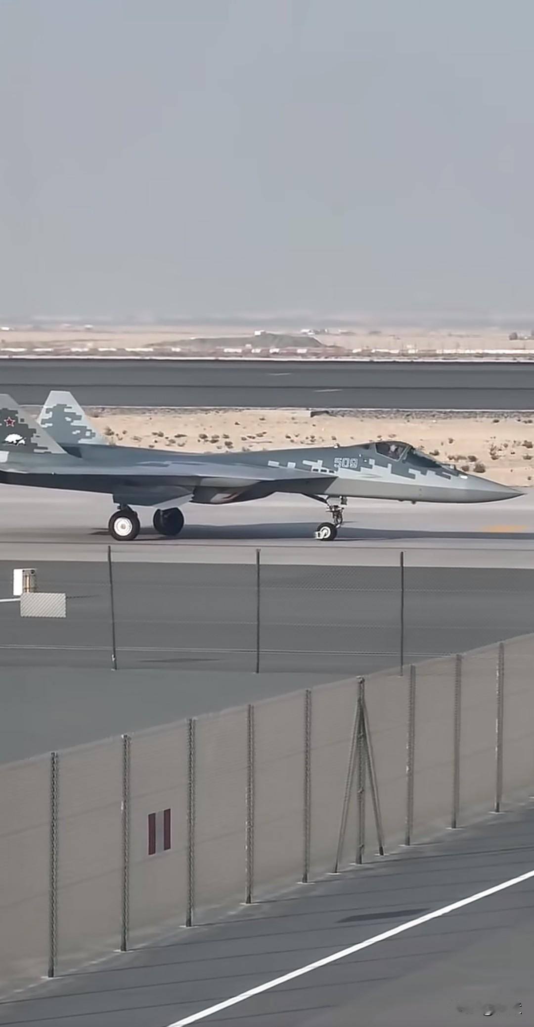 【苏57是五代机吗？答案是肯定的！】很长一段时间舆论都认为苏57在隐身设计上不够