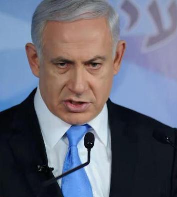 最近看中东的新闻，真是比宫斗剧还精彩。以前说以色列是四面楚歌的小国，被一圈敌