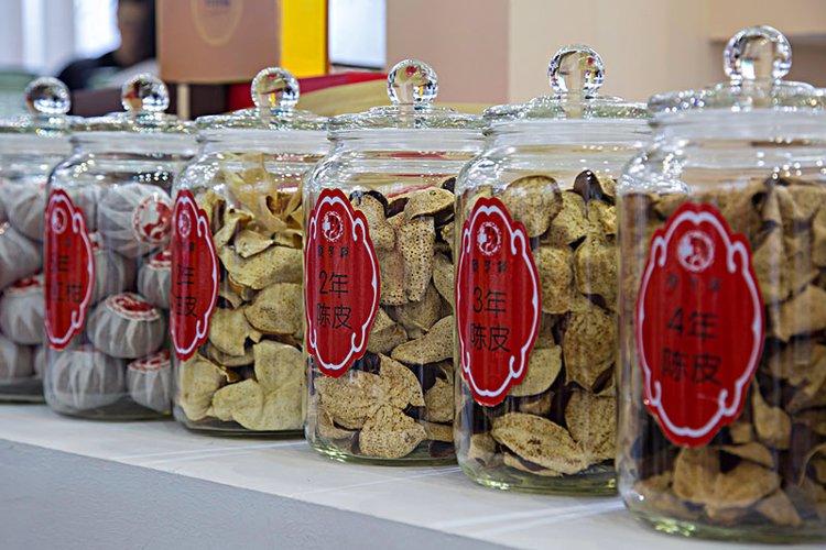 经常吃“陈皮”，身体会发生什么变化？中医：或能改善3个问题家里都会备点陈皮，