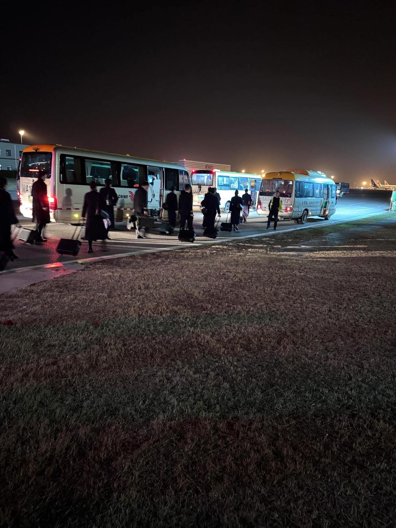 听说最近大家都在走运，太好了是春运！春运民航我要回家作战靴