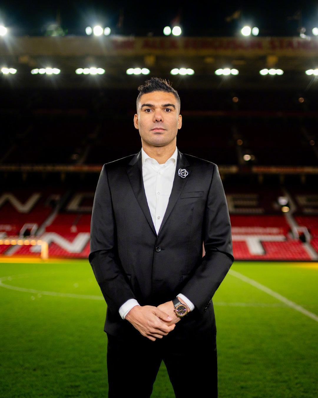 欧洲转会新闻播报！★爱，但也没那么爱！考虑到卡塞米罗在老特拉福德深受爱戴，曼