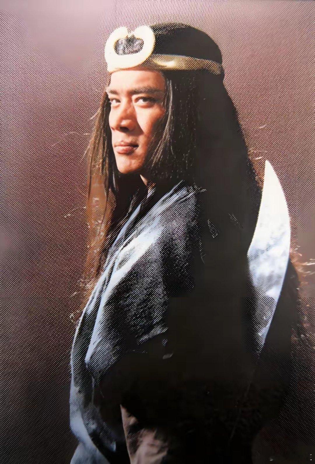 宋江最大的错误，并非接受招安，而是倾尽全力剿灭了方腊。若方腊尚存，朝廷便不敢轻易