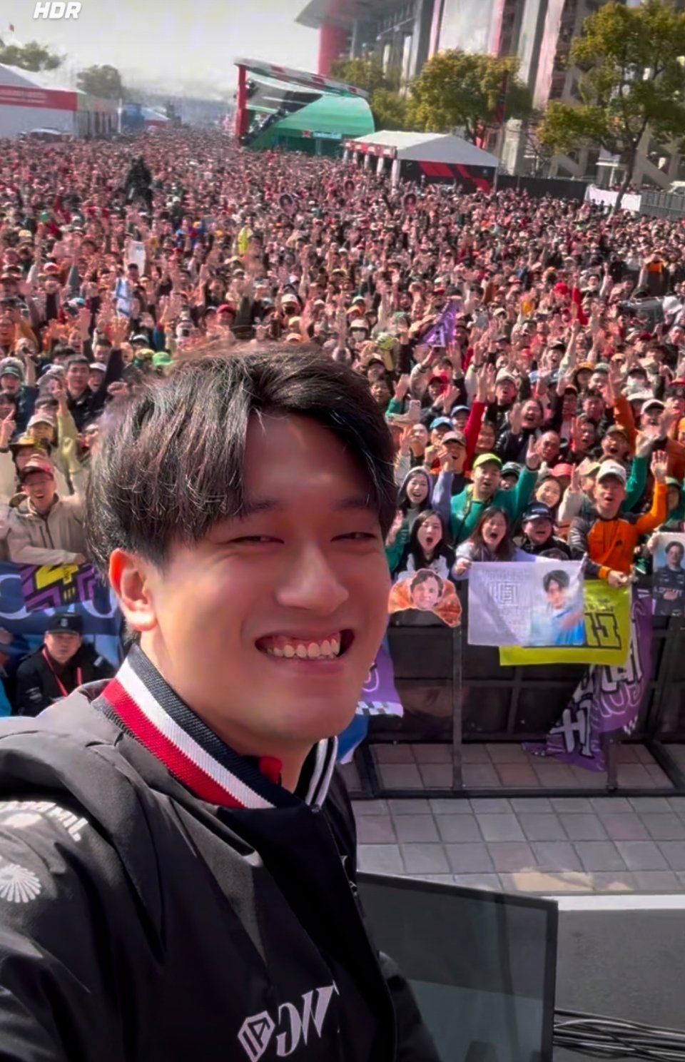 周冠宇说中国缺少一支自己的F1车队中国首位F1车手周冠宇直言：中国F1市场，缺一