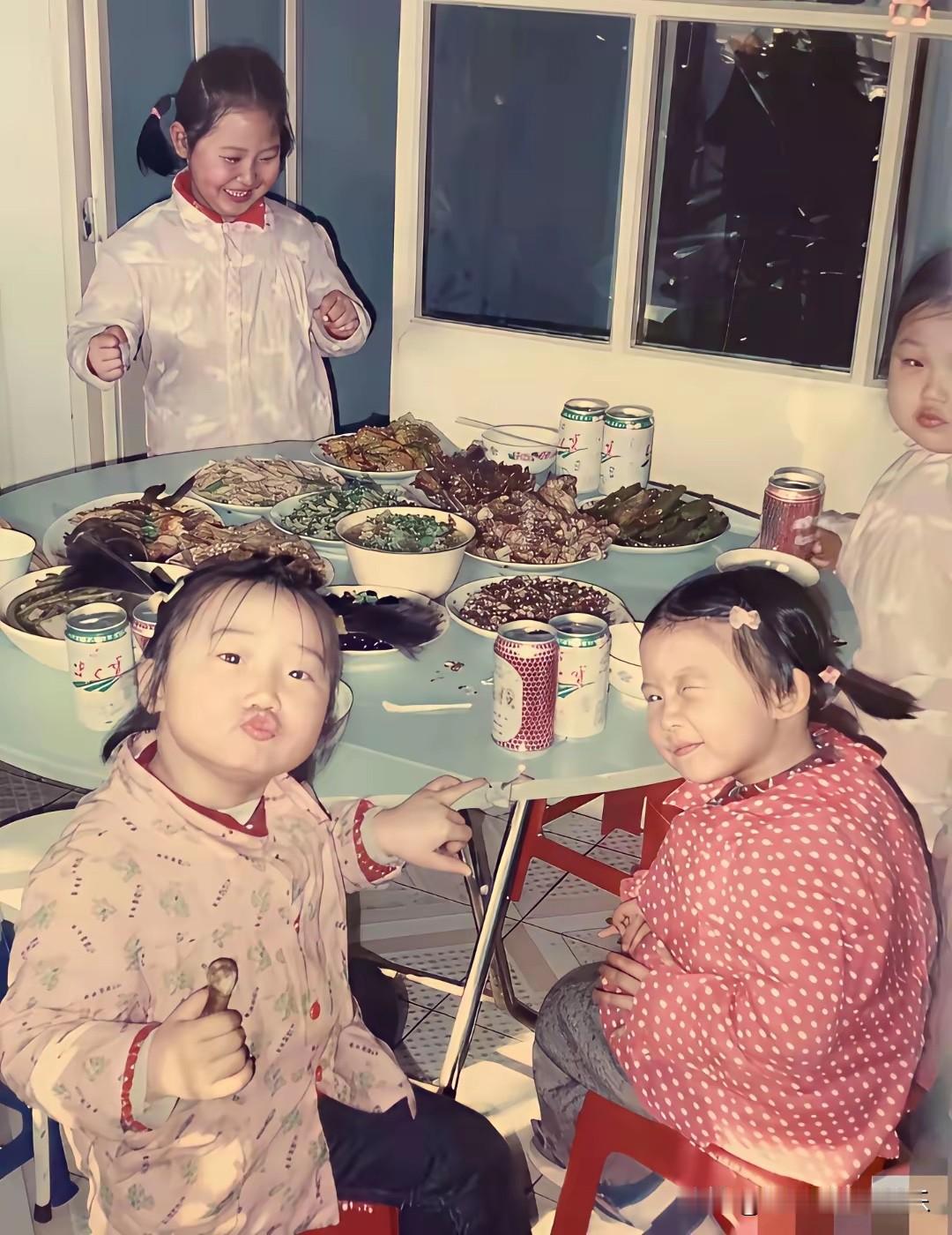 不怪她们一脸幸福，换谁都一样！