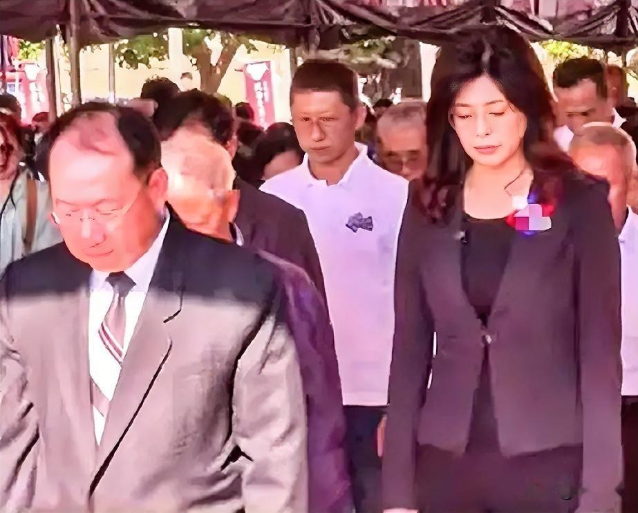 郑丽文赴马场町祭拜吴石将军，没想到，她致词后受采访时，说的话令人深思，她表示“