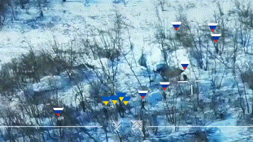 乌军无人机成功解救被俘的4名乌军士兵在波克罗夫斯克前线，俄军在一次突然袭击中，