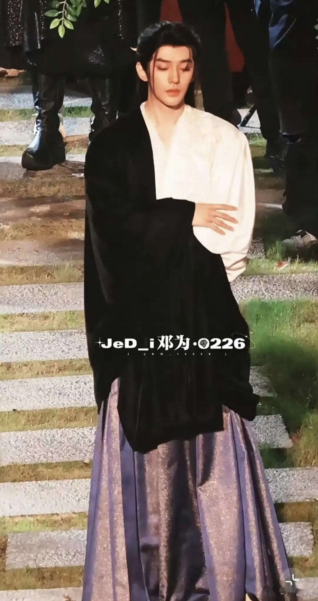这就是郭敬明效率吗？邓为暴瘦的速度会不会太夸张了些……郭敬明的新作《百妖谱》8