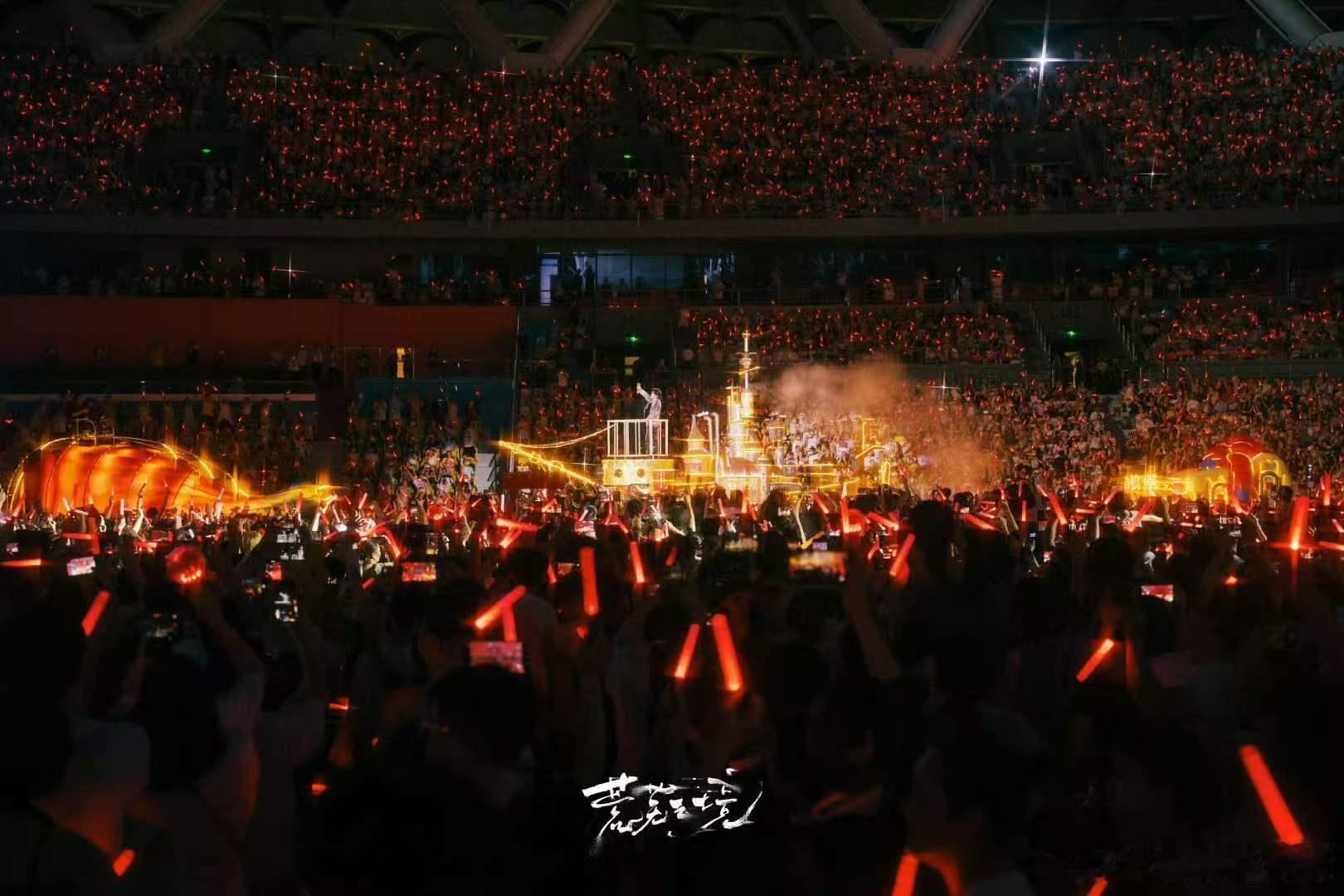陈楚生三亚演唱会的十大限定时刻陈楚生三亚站限定含量100%独一份三亚限定歌单，《