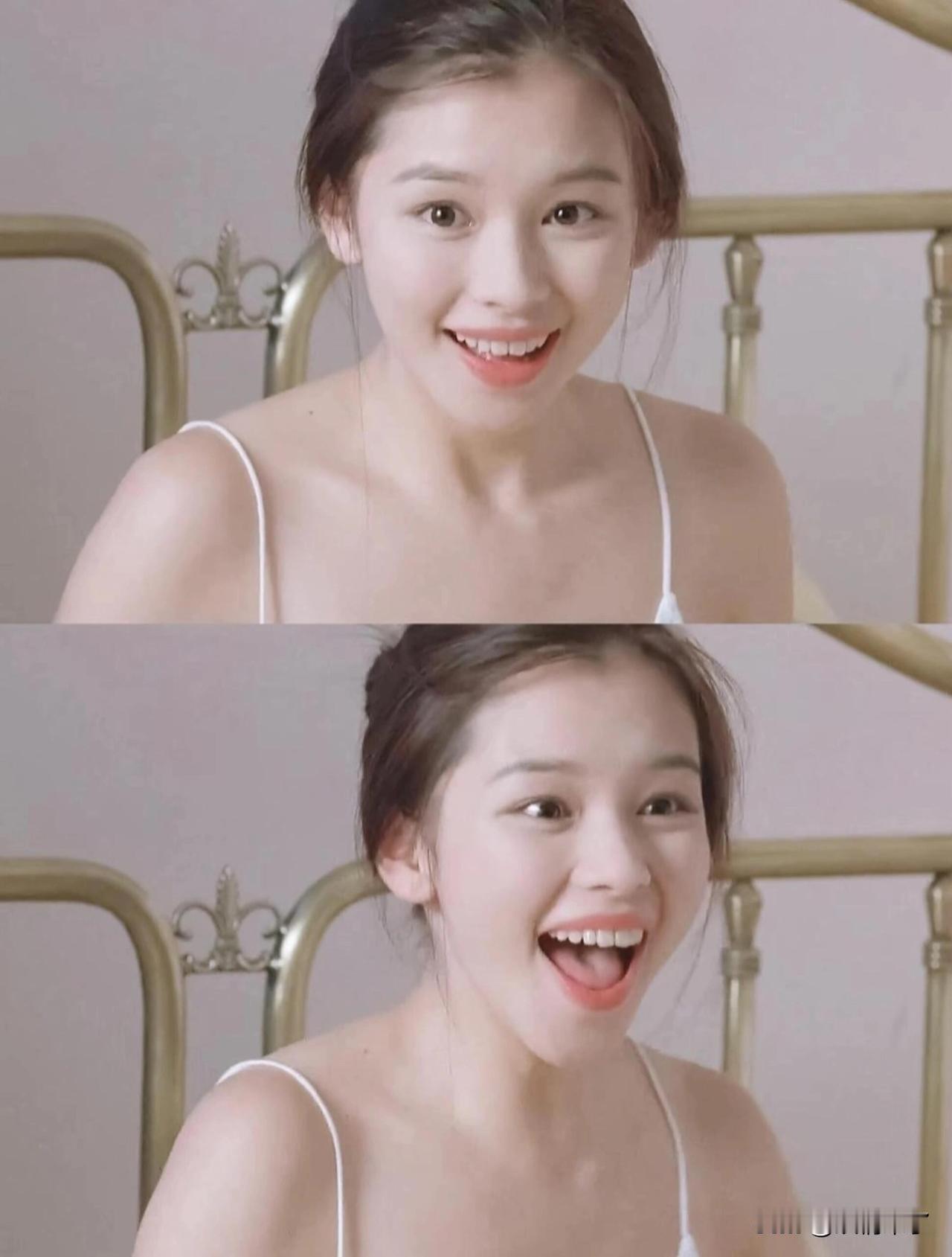 徐若瑄是公认的纯欲风鼻祖，在这个词尚未流行的年代，她已将清纯与性感揉得浑然天成。