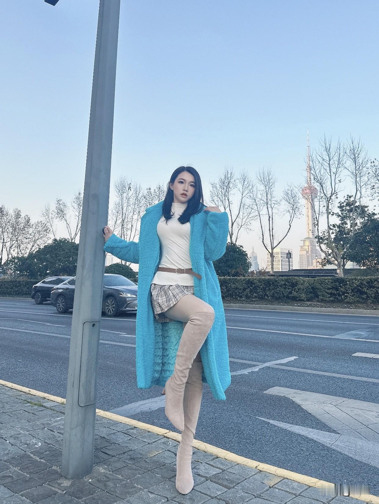 女人长的漂亮重要还是活的漂亮重要长得漂亮在年轻时可能更显眼，活得漂亮却能优雅到老