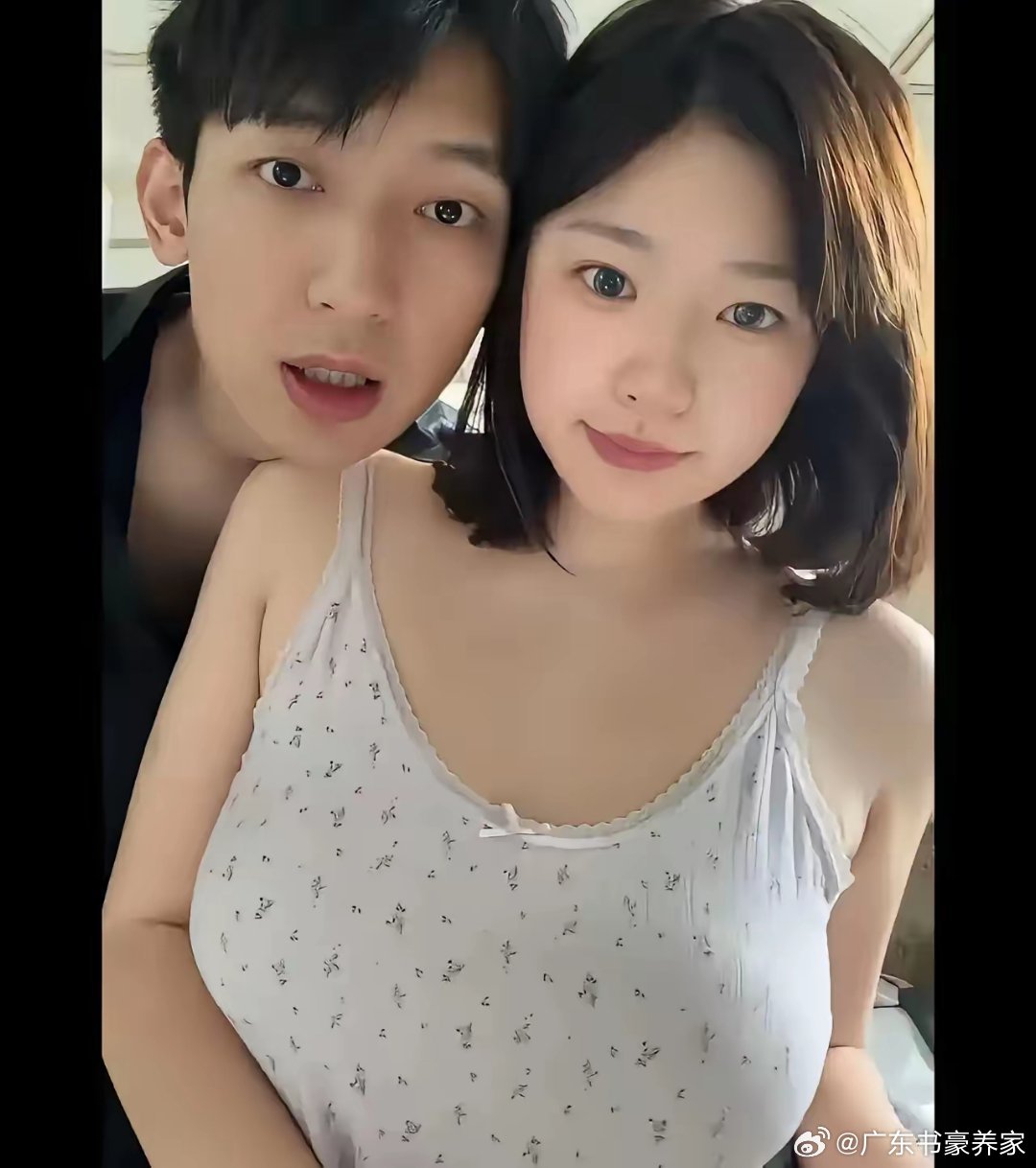 黄一鸣账号被封这件事，我发现了三个有意思的细节！细节一：封号不是只封她一个，连带