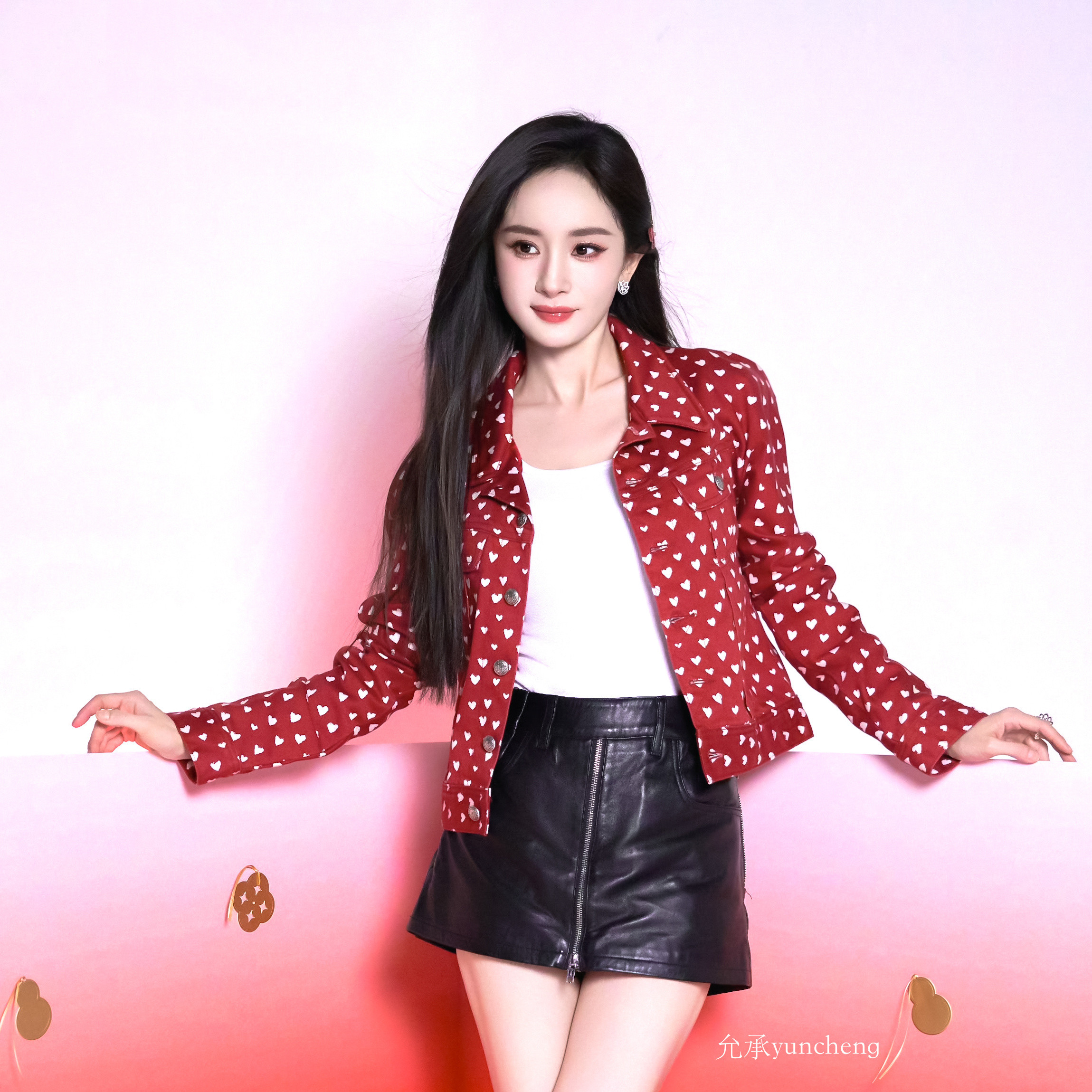 杨幂｜🎞️一眼沦陷的红黑搭配。杨幂被叫妈咪的反应杨幂搭配专栏·✨mi的