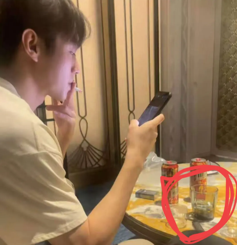 一觉醒来，住过酒店的人天都塌了，不是因为床单被罩不干净，也不是因为洗漱包有问