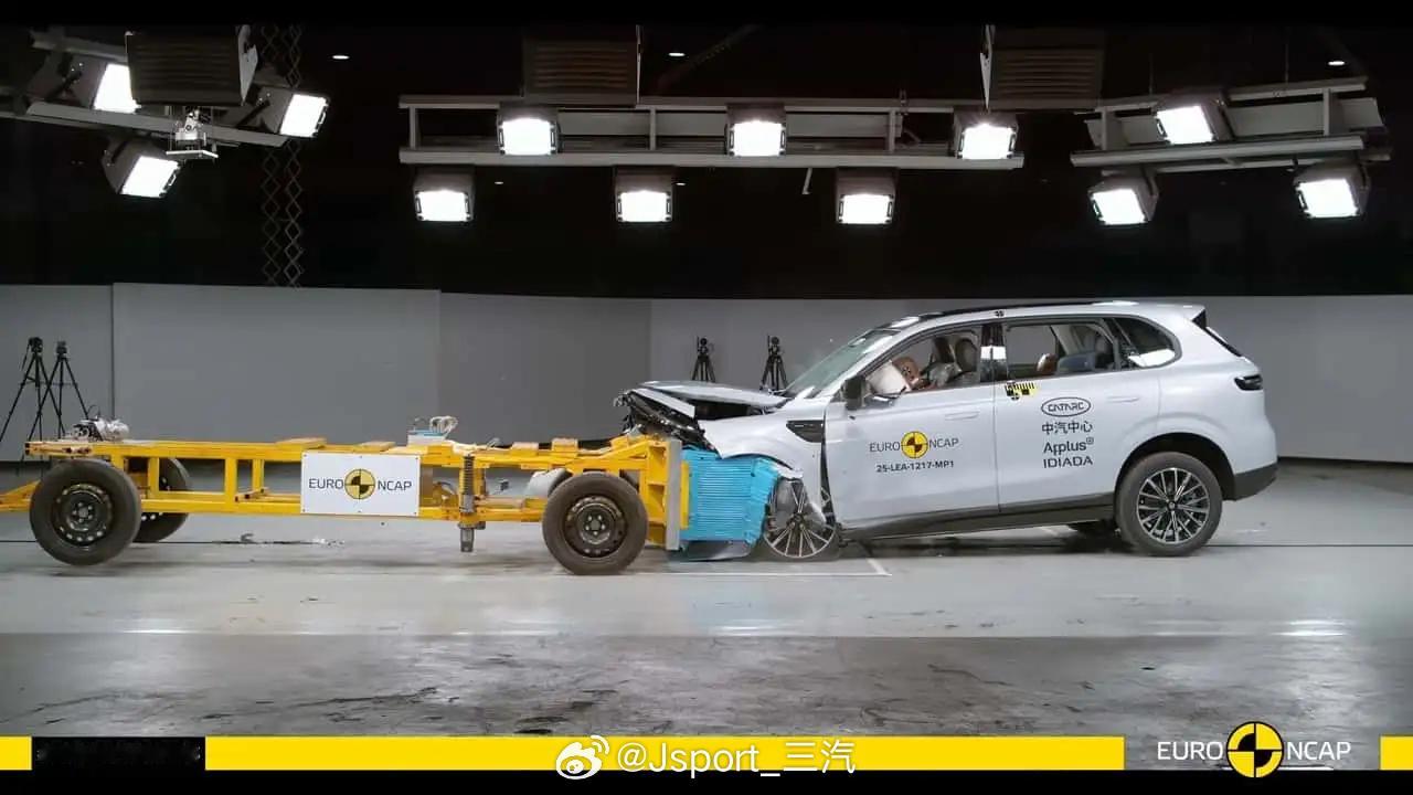 最新一期的测试零跑B10的得分已经超过沃尔沃的EX90欧洲人不仅要在电池技术上追