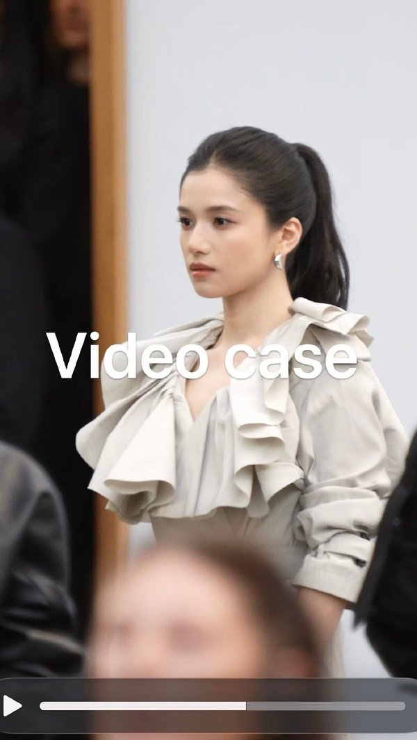 人群里一眼就挪不开眼的程度张婧仪五官立体度一点也不输欧美张婧仪骨相真的好绝​​