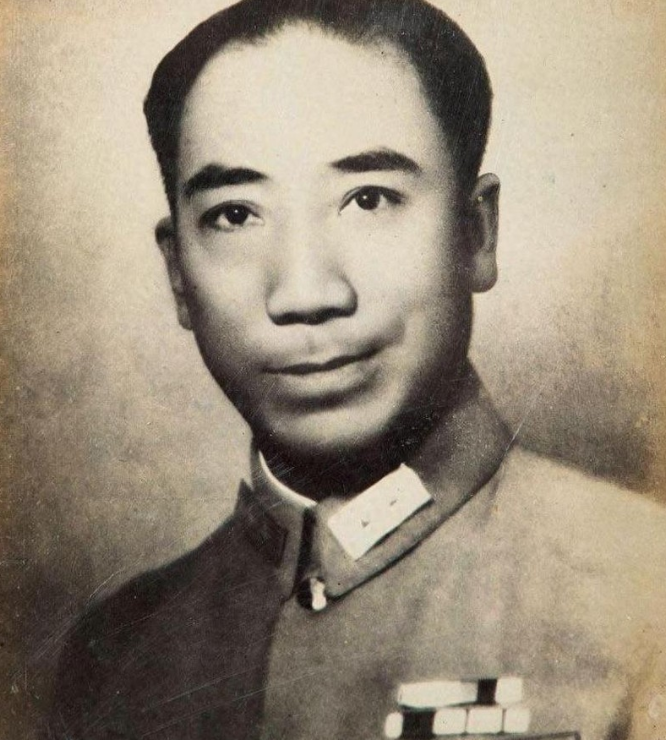 军统局内有地下党！”军统头子戴笠闻讯震怒，刚要下令缉拿“内鬼”，但看到名字后，却